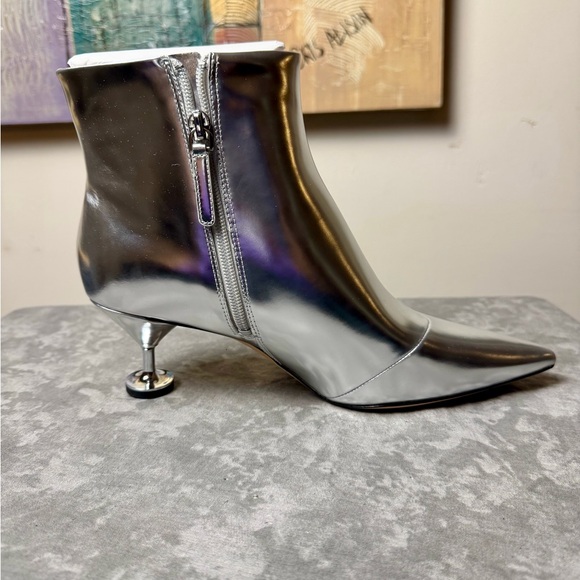 Brand New Kate Spade Silver Garnish Zip Up Ankle Boots Size 9 - Picture 5 of 16